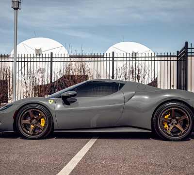 Фото дисков Brixton Forged TR05 на Ferrari 296