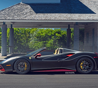 Фото дисков Strasse Wheels SM7T Deep Concave на Ferrari 488