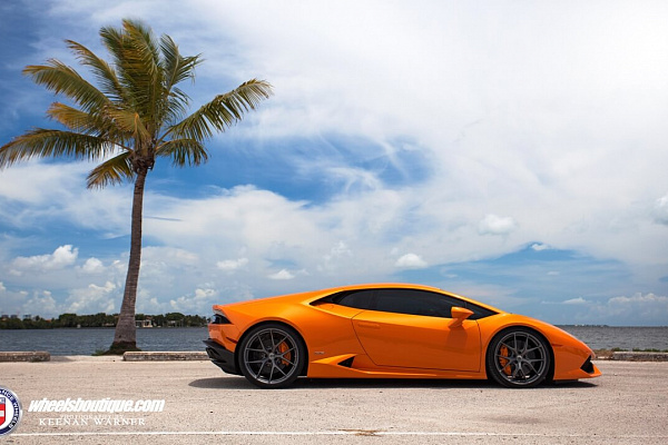 Фото дисков HRE P101 Сатиновый графит на Lamborghini Huracan