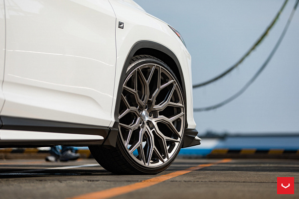 Фото дисков Vossen HF-2 Сатиновый графит на Lexus RX IV
