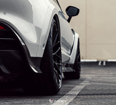 Фото дисков Anrky AN20 на Aston Martin DBX