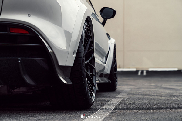 Фото дисков Anrky AN20 Черный сатин на Aston Martin DBX