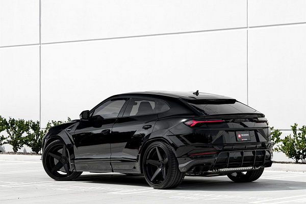 Фото дисков Anrky RS5.3 Черный сатин на Lamborghini Urus