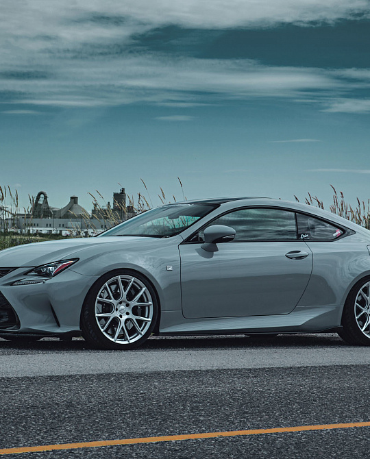 Фото дисков VFS-6 Серебро на Lexus RC