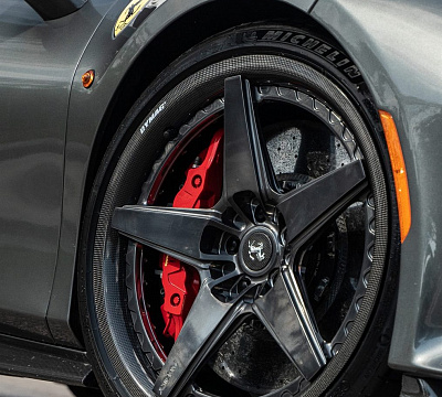 Фото дисков Anrky RS5.3 на Ferrari 812
