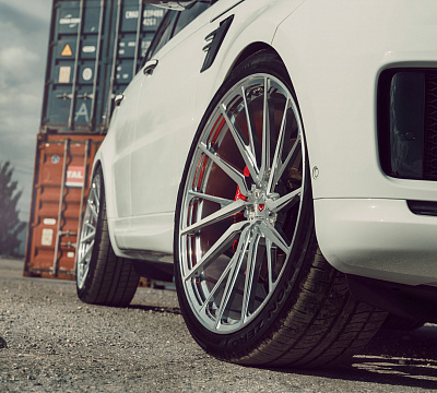 Фото дисков Vossen M-X4T на Land Rover Range Rover Sport II