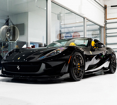 Фото дисков 1886 Wheels G010 на Ferrari 812