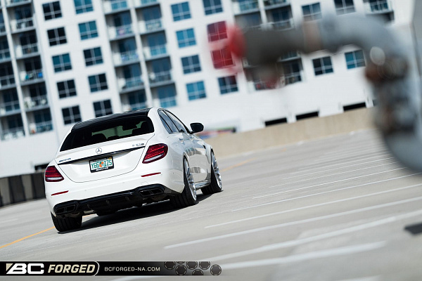 Фото дисков BC Forged RZ15 Глянцевый лак на Mercedes-Benz E-Class (W213, S213, C238)