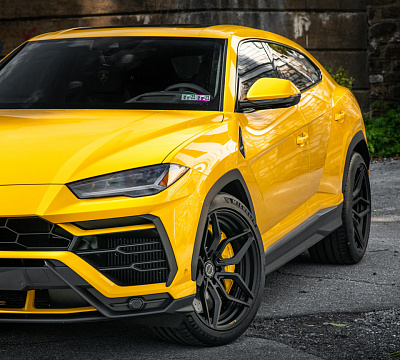 Фото дисков Brixton Forged PF9 на Lamborghini Urus