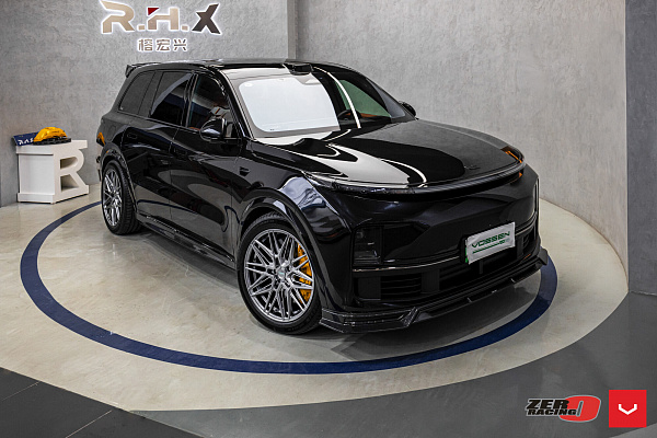 Фото дисков Vossen HF-7 Серебро на LiXiang L6/L7/L8/L9