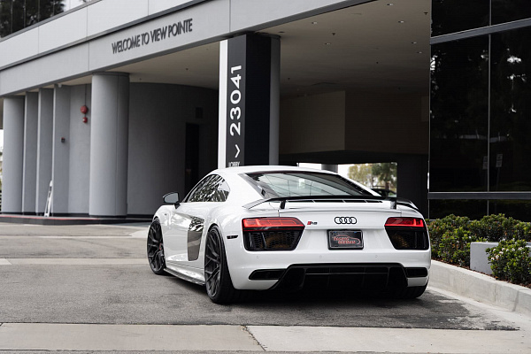 Фото дисков Brixton Forged PF10 Черный сатин на Audi R8 (4S)