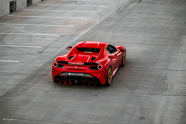Фото дисков Brixton Forged CM6-R Глянцевая медь на Ferrari 488