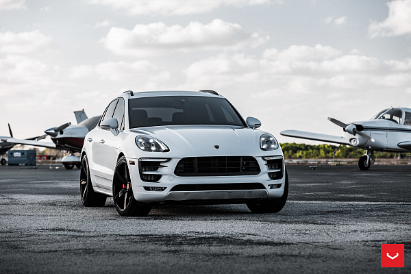 Фото дисков Vossen CV3 Черный глянец на Porsche Macan I