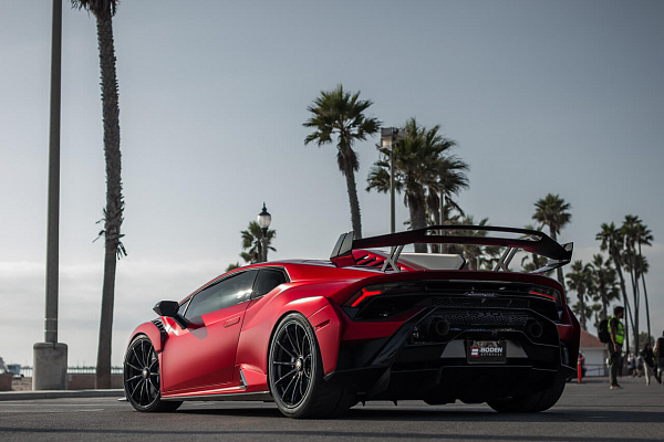 Фото дисков HRE RC103 Черный глянец на Lamborghini Huracan