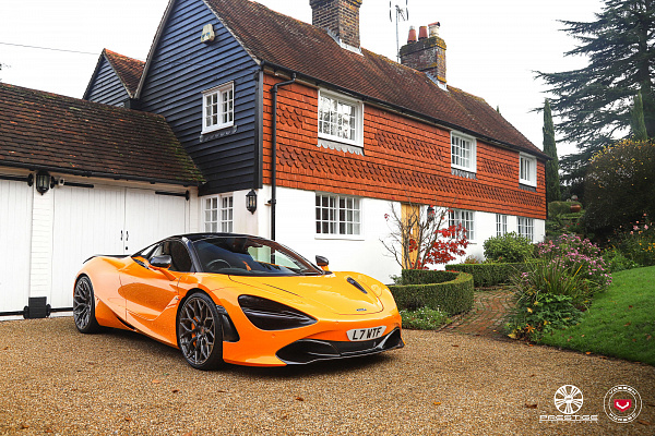 Фото дисков Vossen S17-01 Глянцевый темный лак на McLaren 720S