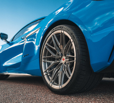Фото дисков Vossen S21-02 на Chevrolet Corvette C8