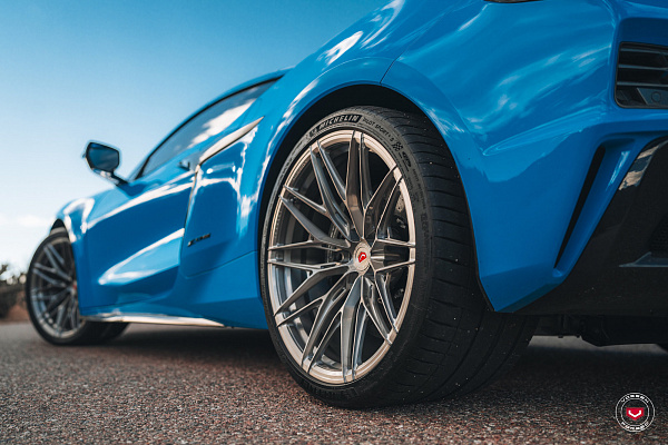 Фото дисков Vossen S21-02 Глянцевый тонированный лак на Chevrolet Corvette C8