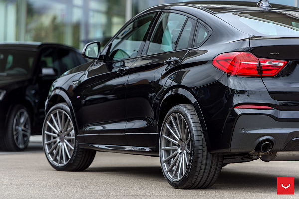 Фото дисков Vossen VFS-2 Глянцевый графит на BMW X4 (F26)