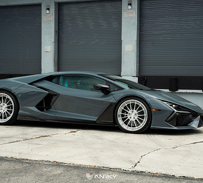 Фото дисков Anrky AN39 на Lamborghini Revuelto