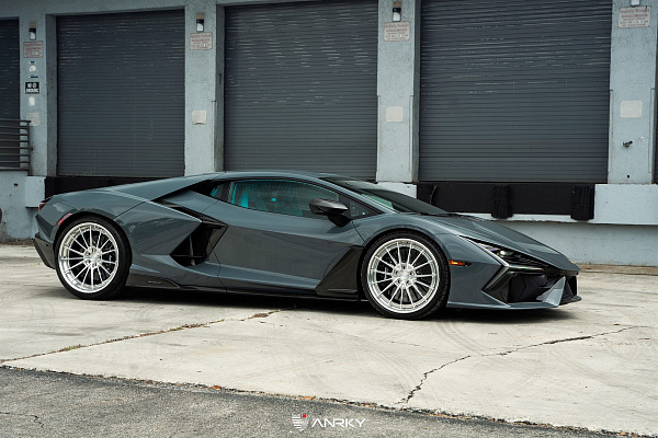 Фото дисков Anrky AN39 Полированный лак на Lamborghini Revuelto