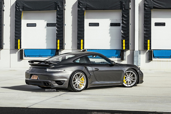 Фото дисков Strasse Wheels SV1 Deep Concave Monoblock Глянцевый лак на Porsche 911 VII