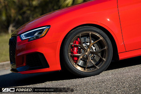 Фото дисков BC Forged RZ21 Глянцевая бронза на Audi A/S/RS 3 (8V)