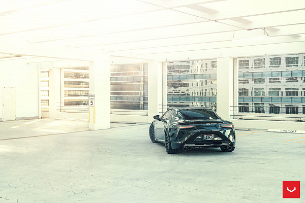 Фото дисков Vossen HF-4T Глянцевый графит на Lexus LC 500
