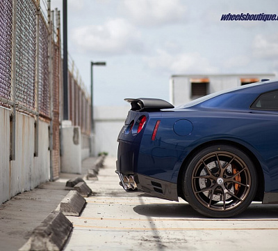 Фото дисков HRE P101 на Nissan GT-R