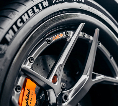 Фото дисков Brixton Forged PF5 на Lamborghini Aventador