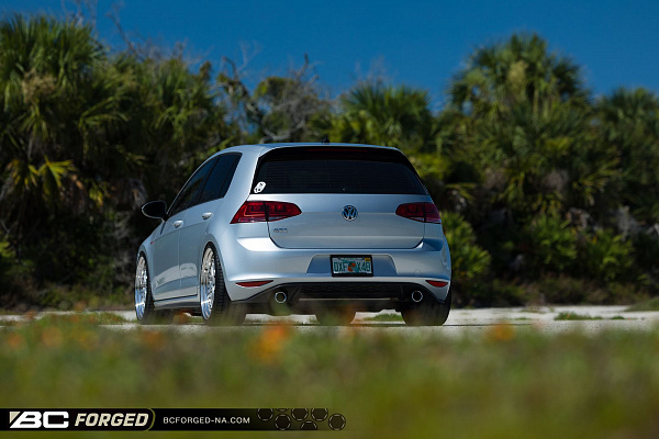 Фото дисков BC Forged LE81 // MLE81 Глянцевый лак на Volkswagen Golf VII