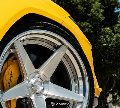Фото дисков Anrky RS5.3 на Lamborghini Urus