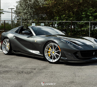 Фото дисков Anrky AN28 на Ferrari 812