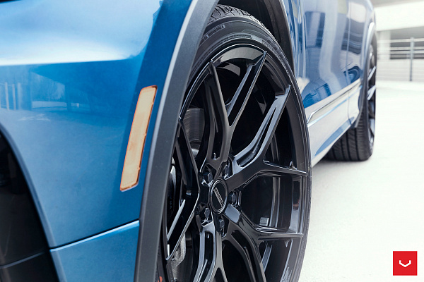 Фото дисков Vossen HF-5 Черный глянец на Volkswagen Tiguan II