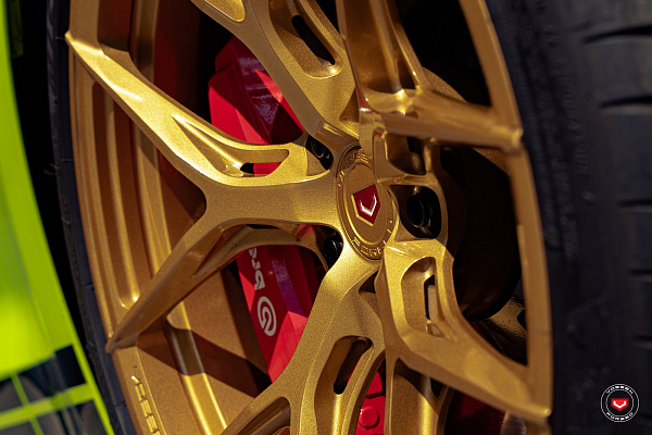 Фото дисков Vossen S21-01 Сатиновое золото на Ford Mustang VI