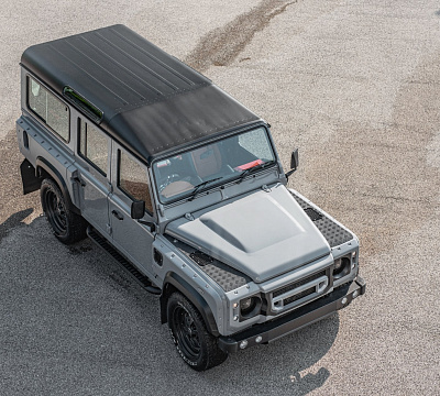 Фото дисков Kahn Rostyle Inspired RS на Land Rover Defender I