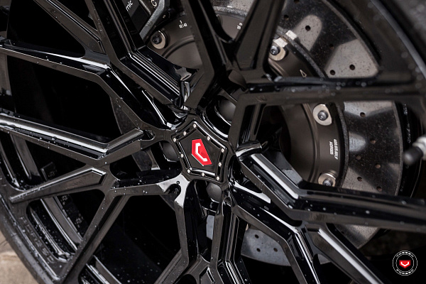 Фото дисков Vossen M-X3 Черный глянец на Audi A/RS 6 (C7)