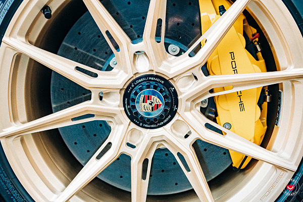 Фото дисков Vossen EVO-2R Глянцевая шампань на Porsche 911 VIII