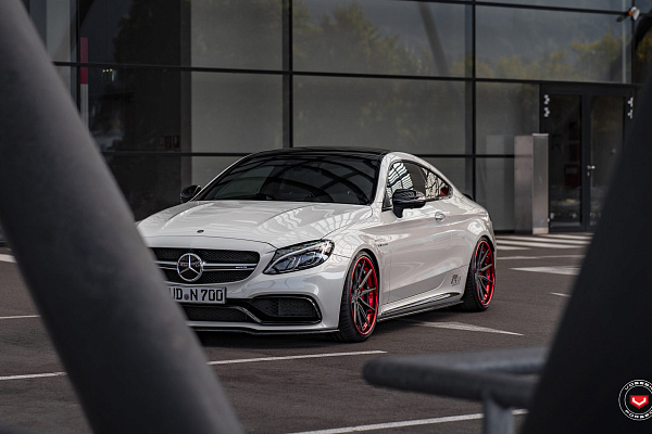Фото дисков Vossen M-X2 (3-Piece) Глянцевый темный лак на Mercedes-Benz C-Class (W205)