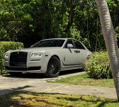 Фото дисков Vossen S17-14 на Rolls-Royce Ghost I