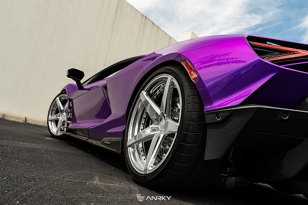 Фото дисков Anrky RS5.2 Полированный лак на Lamborghini Revuelto