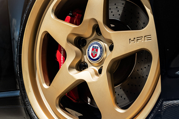 Фото дисков HRE 527 Сатиновое золото на Porsche 911 VI