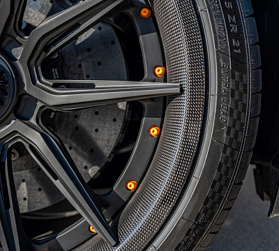 Фото дисков Strasse Wheels SV5-RS Performance на Lamborghini Aventador