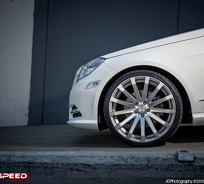 Фото дисков MRR HR9 на Mercedes-Benz E-Class (W212, S212, C207)