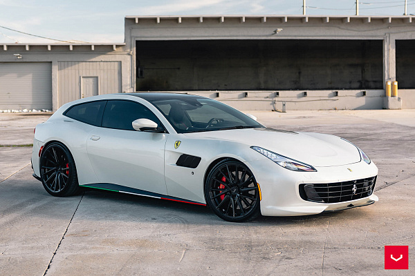 Фото дисков Vossen HF-4T Черный глянец на Ferrari GTC4Lusso