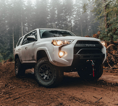 Фото дисков Black Rhino WARLORD на Toyota 4Runner V