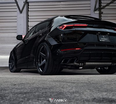 Фото дисков Anrky RS5.3 на Lamborghini Urus
