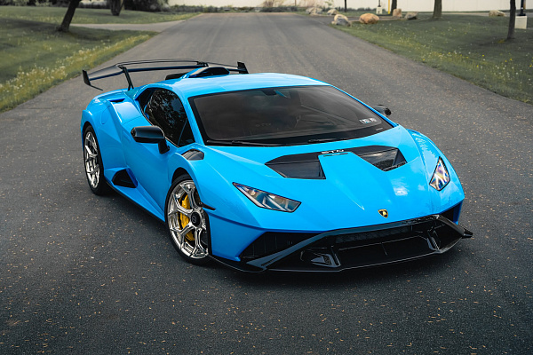 Lamborghini Huracan STO