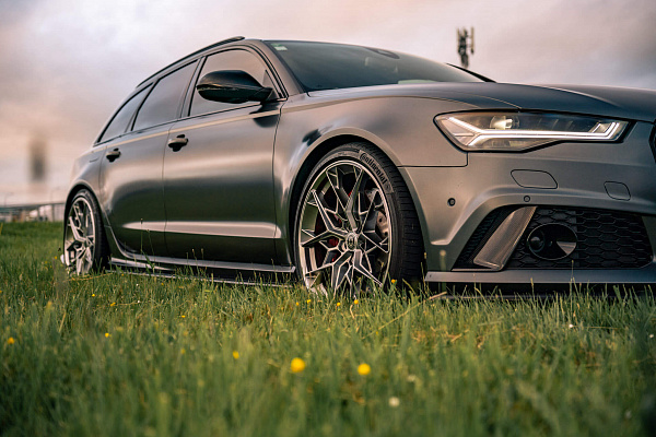 Фото дисков HRE FF10 Серебро на Audi A/RS 6 (C7)