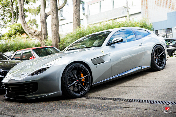 Фото дисков Vossen EVO-2 Черный сатин на Ferrari GTC4Lusso