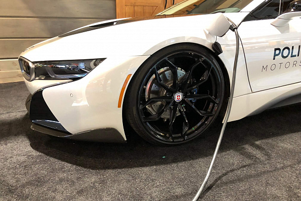 Фото дисков HRE P201 Черный глянец на BMW i8
